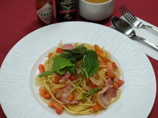 フレッシュトマトのパスタ